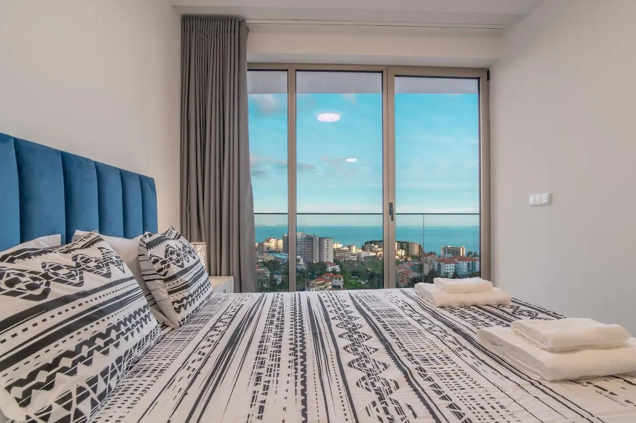 Apartment The Place Funchal