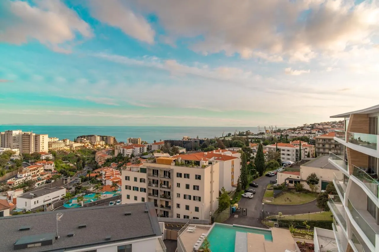 Apartment The Place Funchal